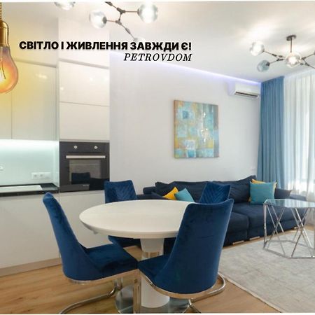 Petrovdom In Rc Tetris Hall Kyjev Exteriér fotografie